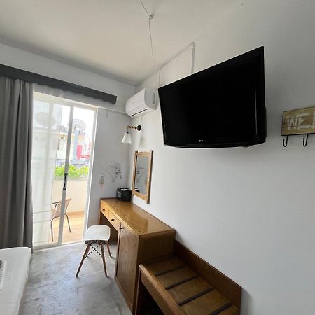 Family House Faliraki Studios Apartments エクステリア 写真