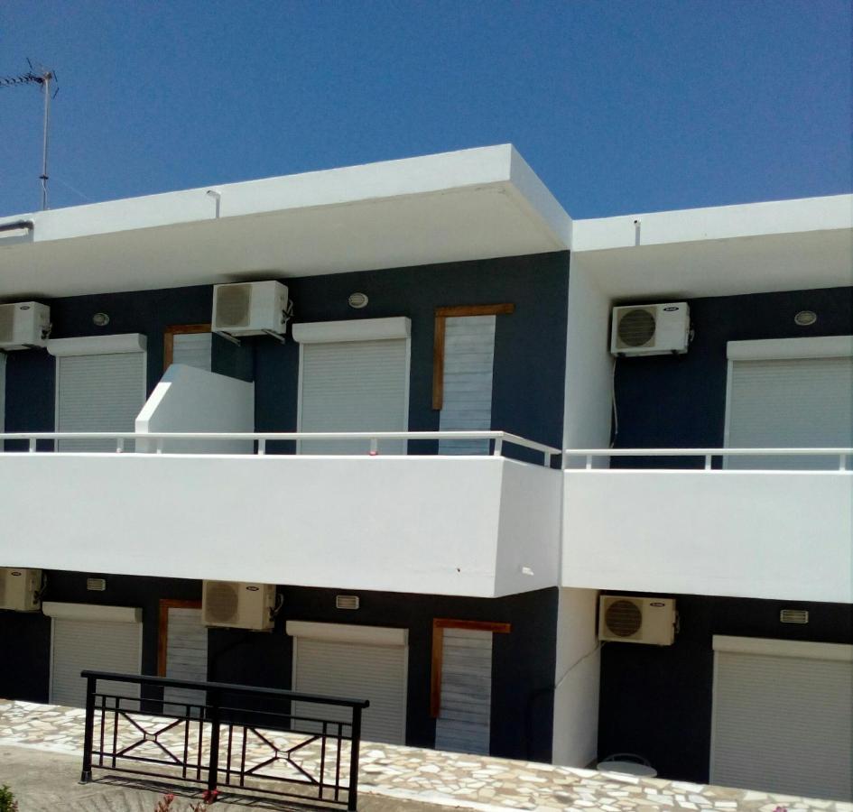 Family House Faliraki Studios Apartments エクステリア 写真