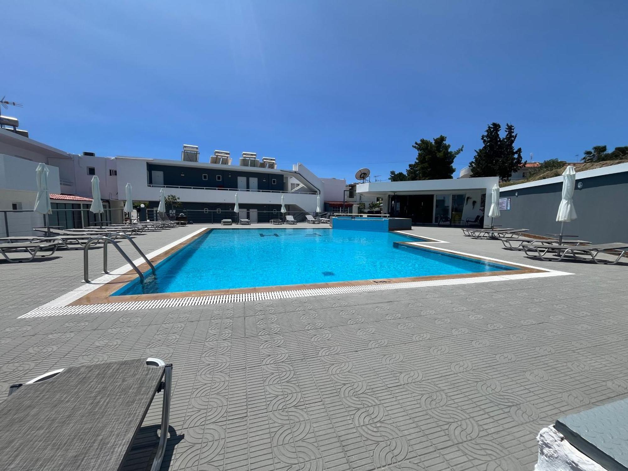 Family House Faliraki Studios Apartments エクステリア 写真