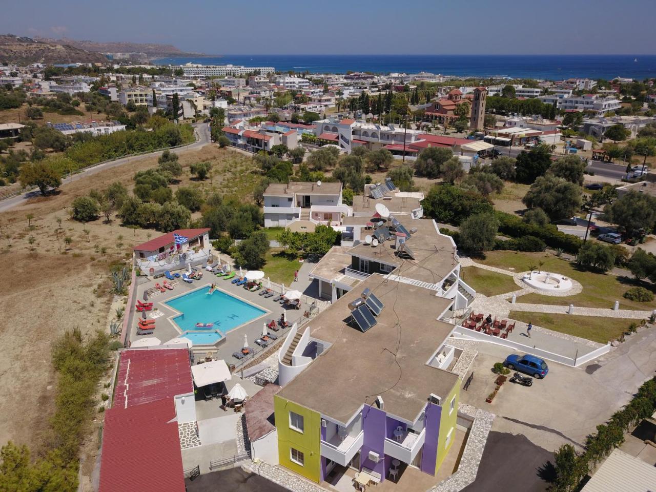 Family House Faliraki Studios Apartments エクステリア 写真